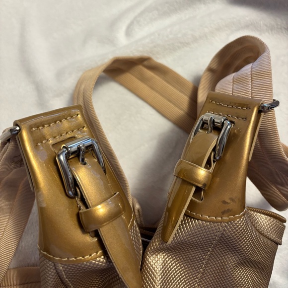 LONGCHAMP Gold Textured Top Zip Travel Tote Bag Purse - Picture 13 of 16